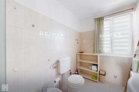 Istra, Vrsar, okolica,  kuća s 4 apartmana blizu mora