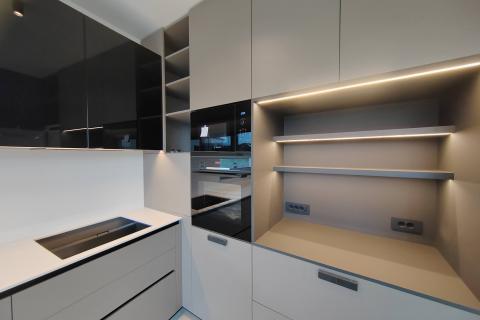 OTOK KRK-GRAD KRK luksuzan apatrman na prvom katu ,100 metara do mora