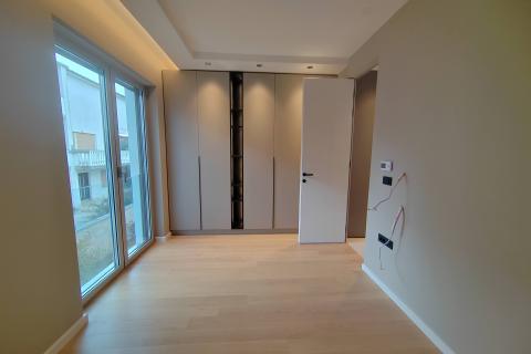 OTOK KRK-GRAD KRK luksuzan apatrman na prvom katu ,100 metara do mora