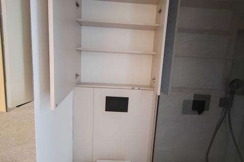 OTOK KRK-GRAD KRK luksuzan apatrman na prvom katu ,100 metara do mora