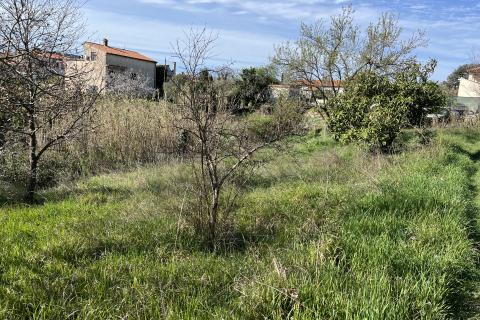 Istra,Pula,građevinsko zemljište na periferiji grada