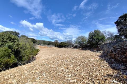 Krk, poljoprivredni teren s izvorom vode