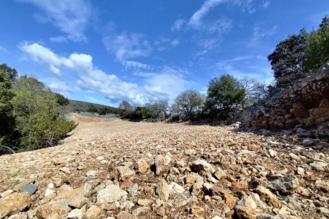 Krk, poljoprivredni teren s izvorom vode