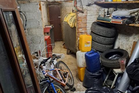 Istra, Brtonigla, ugostiteljski prostor od 274,71 m2 sa više stanova i dvorištem