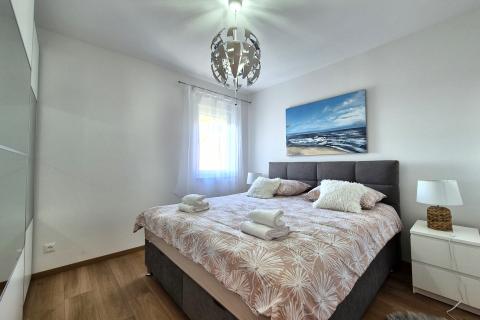 RIJEKA,KASTAV- stan s pogledom na more