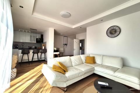 RIJEKA,KASTAV- stan s pogledom na more