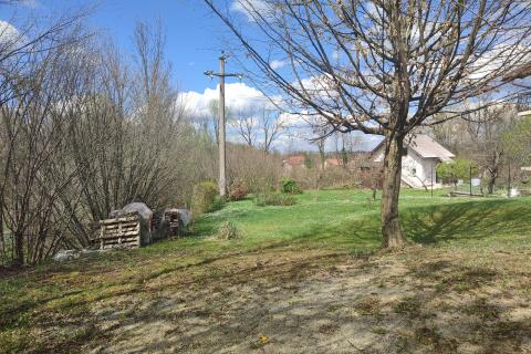 Slunj,građevinsko zemljište 700 m2