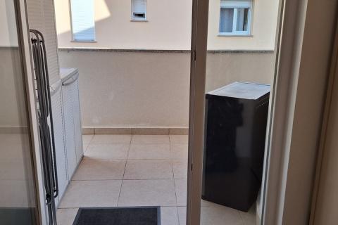 Baška - lijep i prostran stan 78m2, parking