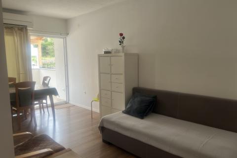 Baška - lijep i prostran stan 78m2, parking