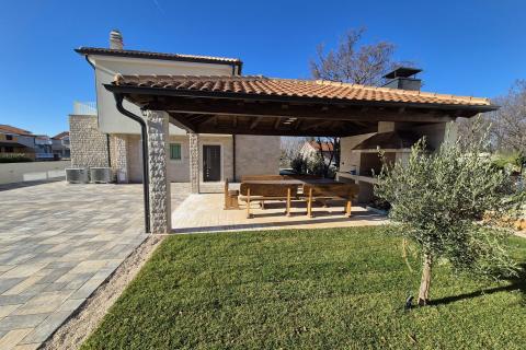 OTOK KRK,MALINSKA nova villa a bazenom