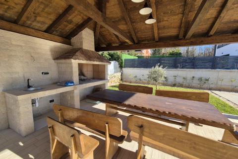 OTOK KRK,MALINSKA nova villa a bazenom