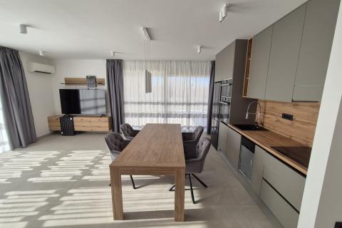 OTOK KRK,MALINSKA nova villa a bazenom