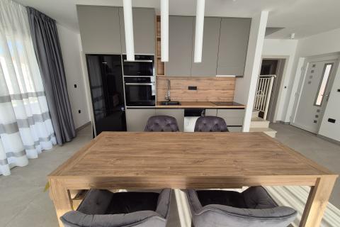 OTOK KRK,MALINSKA nova villa a bazenom