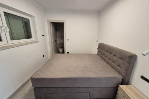 OTOK KRK,MALINSKA nova villa a bazenom