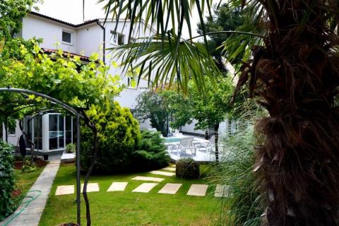 Дом Stoja, Pula, 500m2