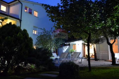 Дом Stoja, Pula, 500m2