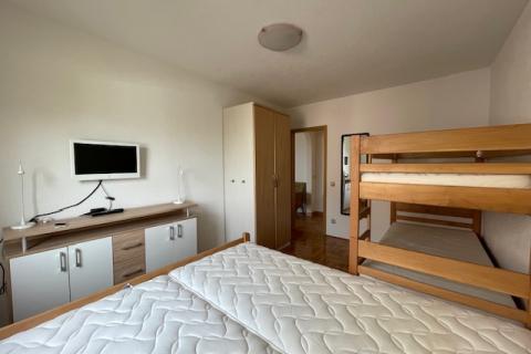 Insel Krk, Malinska, Wohnung mit Meerblick, Erdgeschoss, Parkplatz