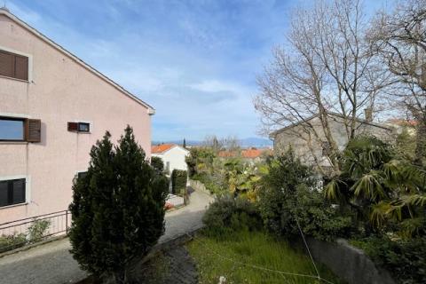 Insel Krk, Malinska, Wohnung mit Meerblick, Erdgeschoss, Parkplatz