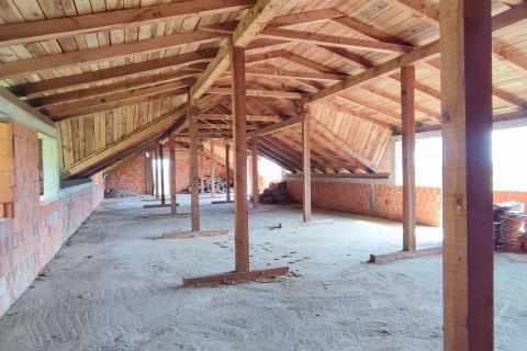 Sveti Ivan Zelina, Obrež Zelinski, kuća - stambena zgrada 12 stanova