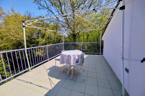 OTOK KRK,SOLINE kuća sa dva stana