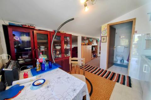 OTOK KRK,SOLINE kuća sa dva stana