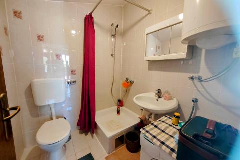 OTOK KRK,SOLINE kuća sa dva stana