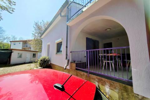 OTOK KRK,SOLINE kuća sa dva stana