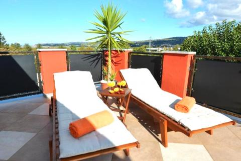 Istra,Kaštel-Vila s bazenom i apartmanska kuća