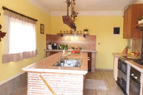 Istra,Kaštel-Vila s bazenom i apartmanska kuća