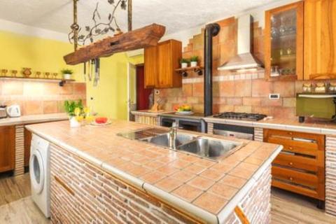 Istra,Kaštel-Vila s bazenom i apartmanska kuća