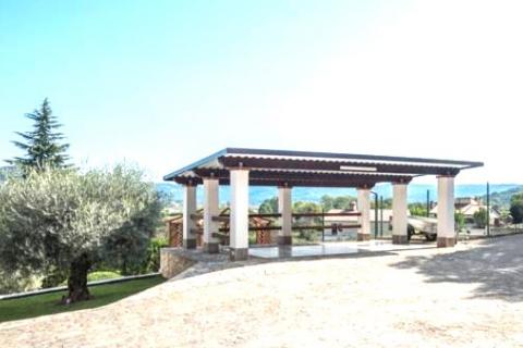 Istra,Kaštel-Vila s bazenom i apartmanska kuća