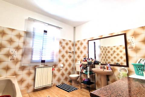 Istra,Kaštel-Vila s bazenom i apartmanska kuća