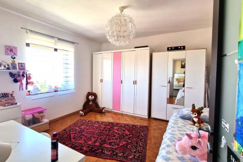 Istra,Kaštel-Vila s bazenom i apartmanska kuća