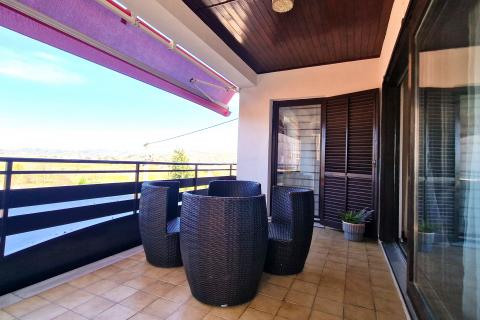 Istra,Kaštel-Vila s bazenom i apartmanska kuća