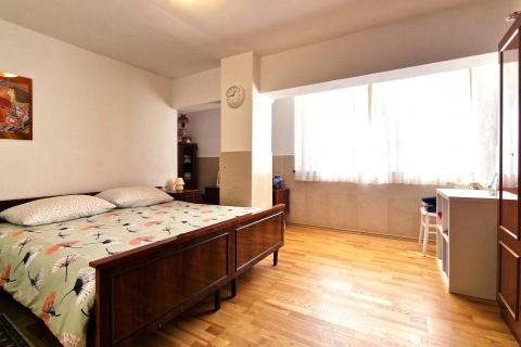 Istra,Kaštel-Vila s bazenom i apartmanska kuća