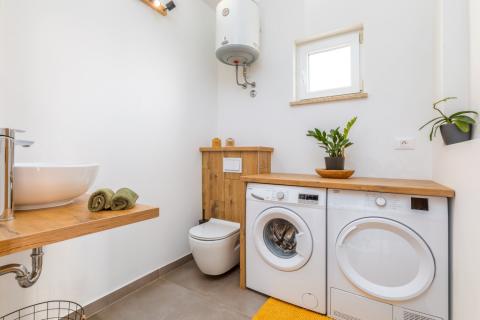 Istra,Valbandon,dvoetažni stan 500 m od mora