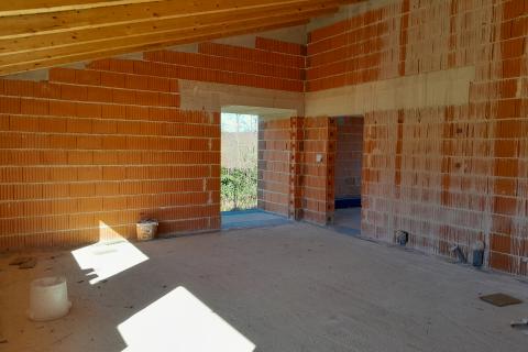 Istra,Manjadvorci,kuća od 100 m2 u roh bau fazi