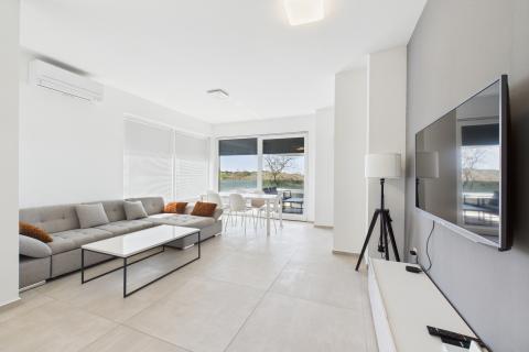 Pula,Štinjan-komforan dvosobni stan u novogradnji