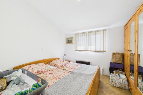 Istra,Vodnjan-kuća s 2 stana i pogledom prema moru