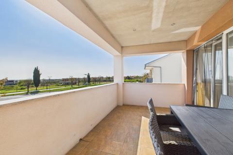 Istra,Vodnjan-kuća s 2 stana i pogledom prema moru