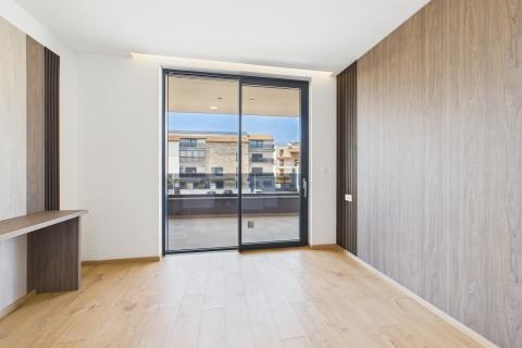 Istra,Medulin-dvosobni stan u novogradnji,150m od plaže