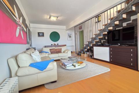 Istra, Peroj - dvoetažan komforan stan 