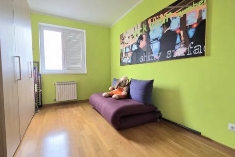 Istra, Peroj - dvoetažan komforan stan 