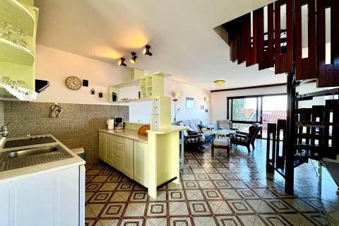 Crikvenica, Dramalj – Two-story three-bedroom apartment with parking