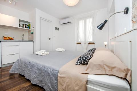 Istra,Rovinj,2 studija u centru,40m2,mirna ulica,blizu mora