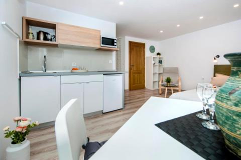 Istra,Rovinj,2 studija u centru,40m2,mirna ulica,blizu mora