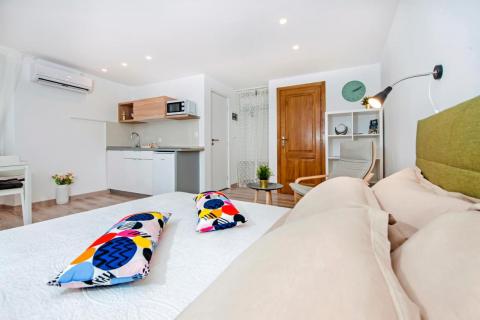 Istra,Rovinj,2 studija u centru,40m2,mirna ulica,blizu mora