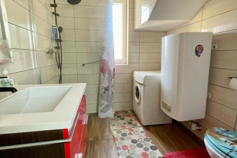 Bribir – Familienhaus mit Garten und Garage