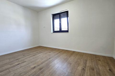 Istra, Umag okolica- stan u novogradnji, pogled more