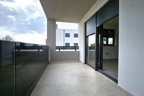 Istra, Umag okolica- stan u novogradnji, pogled more